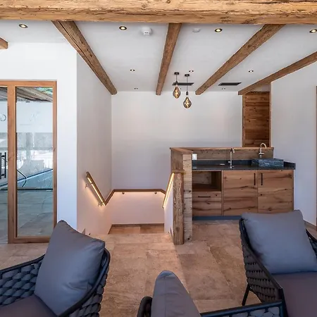 Jagdschloessl Hotell 4*