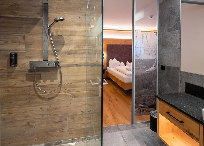 Jagdschloessl Hotell 4*